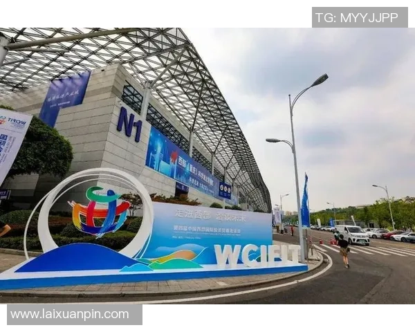 重庆足球队实力解析与未来发展展望聚焦足球运动的崛起与挑战